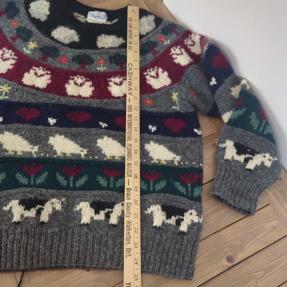 Vintage Deans of Scotland Shetland Wool Sweater Farm Animals Sheep Cows Hearts - Picture 9 of 9